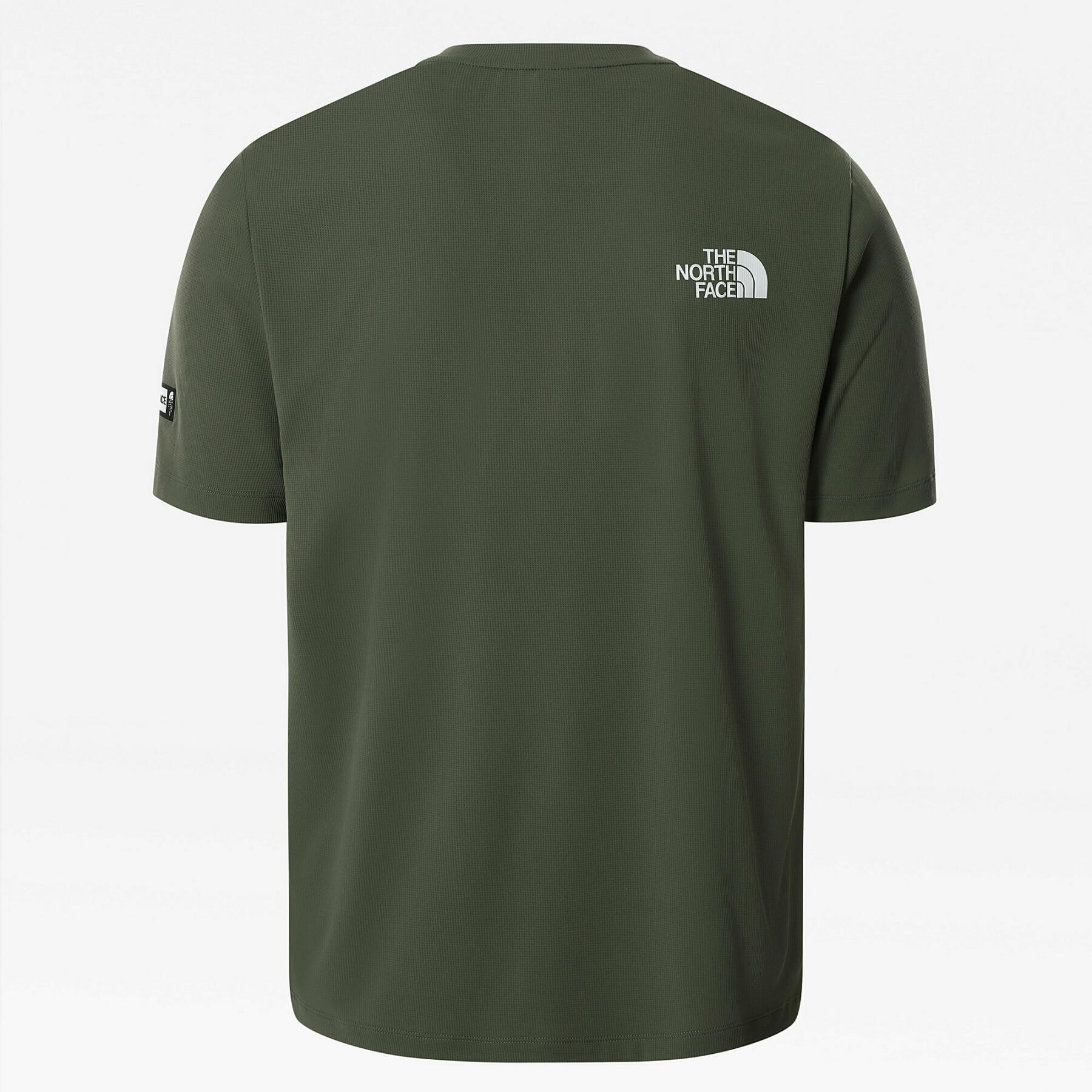 Camiseta The North Face Hybride Mountain Athletics
